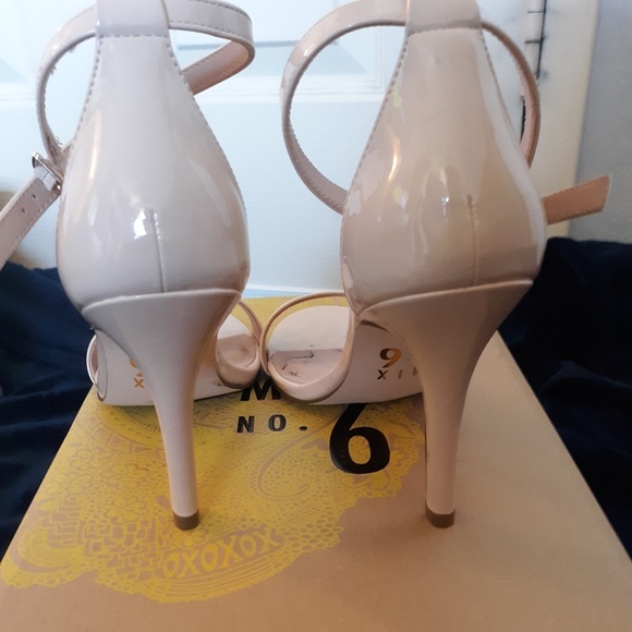 Shoes - Picture 2 of 3